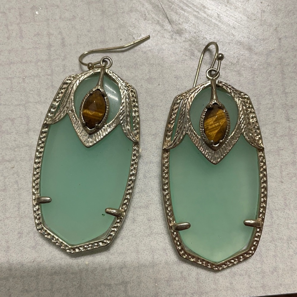 Kendra Scott Darby earrings